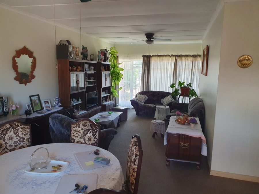 2 Bedroom Property for Sale in Flamwood North West
